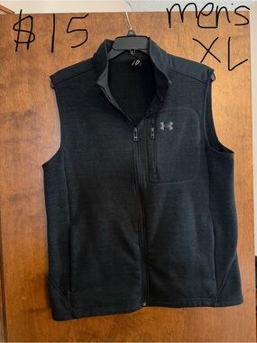 Under Armour Men’s Black Fleece Vest - Sleeveless Full-Zip